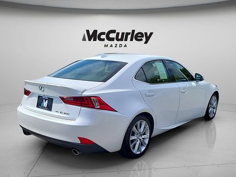 Used 2016 Lexus IS 300 AWD w/ Premium Package image 7