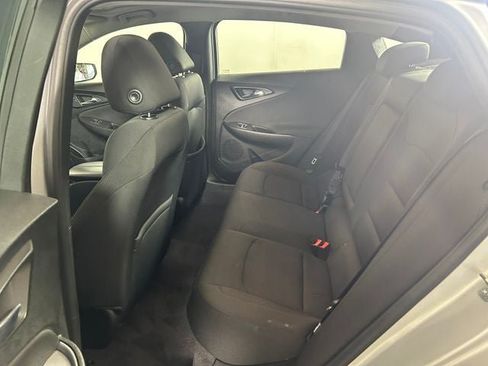 Used 2018 Chevrolet Malibu LT FWD image 24