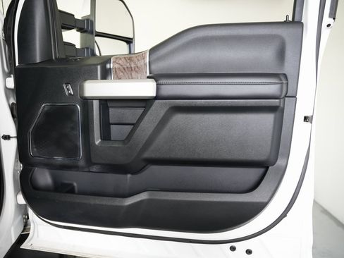 Used 2019 Ford F350 Lariat w/ Lariat Ultimate Package image 62