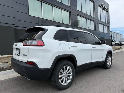 Used 2022 Jeep Cherokee Latitude Lux AWD/4WD image 3