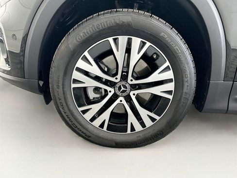 Certified 2025 Mercedes-Benz GLB 250 image 28