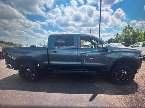 Used 2019 Chevrolet Silverado 1500 LT w/ All-Star Edition AWD/4WD image 2