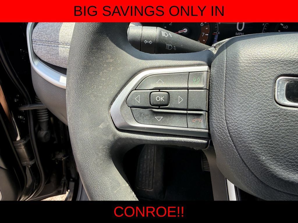 Used 2023 Jeep Compass Latitude AWD/4WD image 16