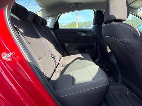 Used 2021 Kia Forte LXS FWD image 14