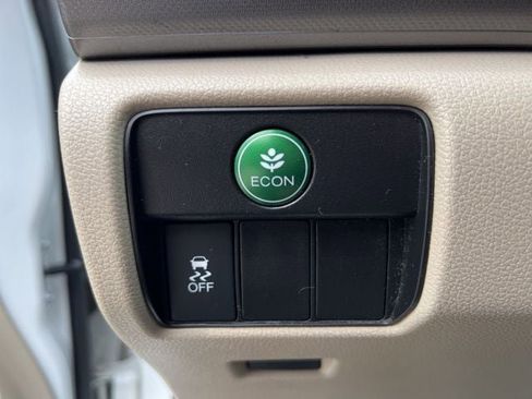 Used 2015 Honda Accord LX image 17