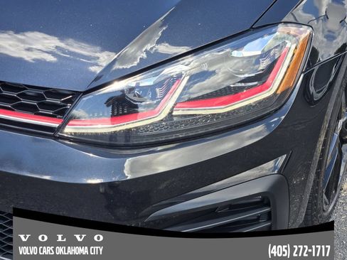 Used 2021 Volkswagen GTI SE FWD image 10