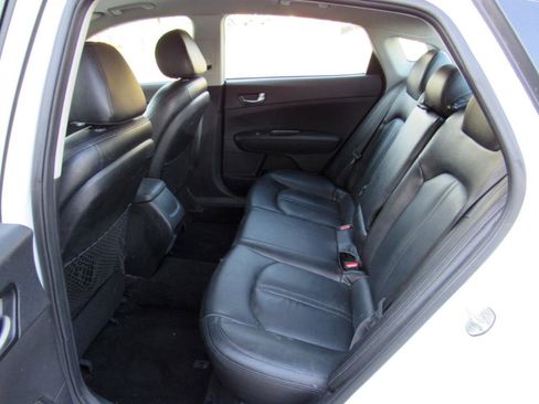 Used 2020 Kia Optima LX image 5