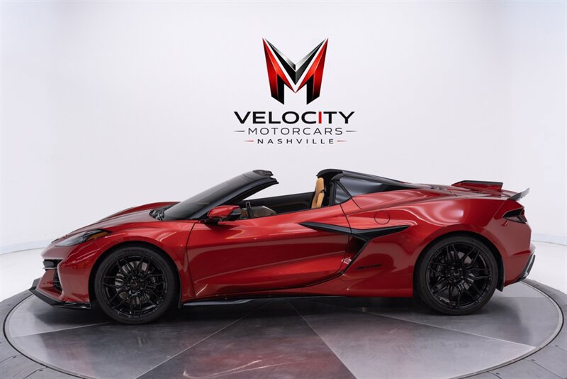 Used 2025 Chevrolet Corvette Z06 w/ Battery Protection Package RWD image 17