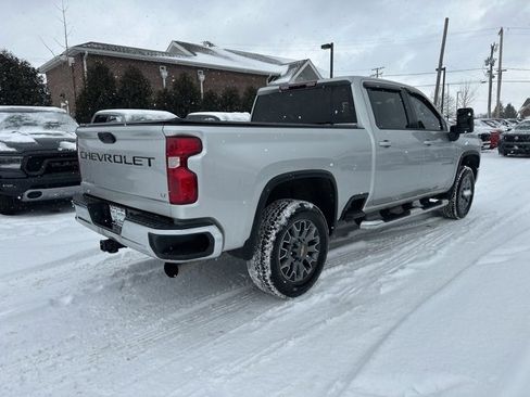 Used 2022 Chevrolet Silverado 2500 LT w/ Convenience Package image 7