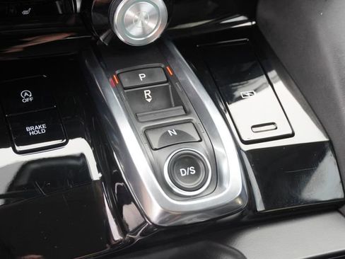Used 2024 Acura MDX SH-AWD w/ Technology Package image 28