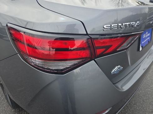 Used 2023 Nissan Sentra SV FWD image 6
