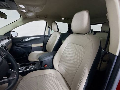 Certified 2020 Ford Escape SE image 20