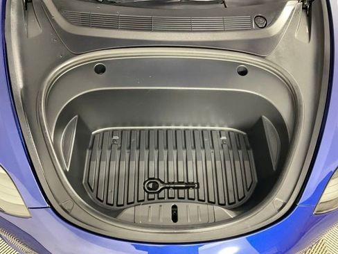 Used 2020 Tesla Model 3 Standard Range image 9