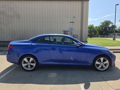 Used 2010 Lexus IS 250C RWD image 39