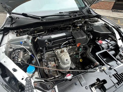 Used 2015 Honda Accord EX-L image 35