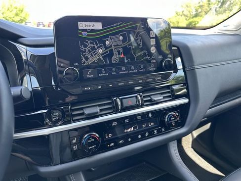 Certified 2025 Nissan Pathfinder Platinum AWD/4WD image 31