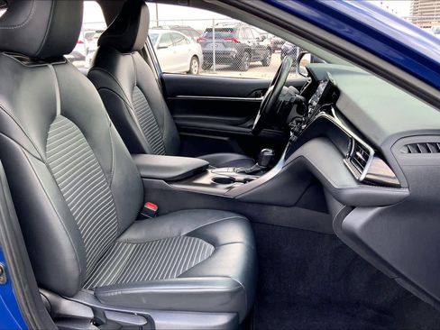 Used 2024 Toyota Camry SE image 8