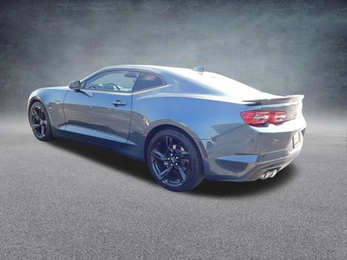 Used 2020 Chevrolet Camaro LT RWD image 5