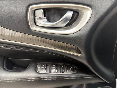 Used 2019 INFINITI QX60 Pure AWD/4WD image 15