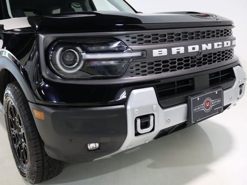Used 2025 Ford Bronco Sport Badlands AWD/4WD image 24