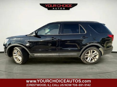 Used 2017 Ford Explorer XLT w/ Equipment Group 202A FWD image 2