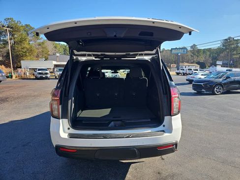 Used 2022 Chevrolet Suburban RST w/ Luxury Package image 28