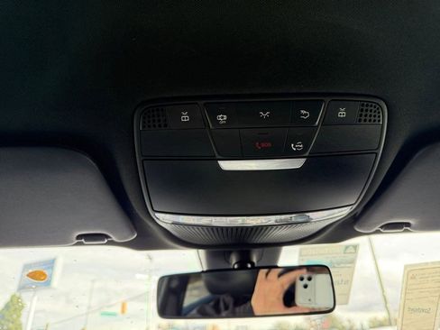 Used 2020 Mercedes-Benz GLC 350e 4MATIC image 24