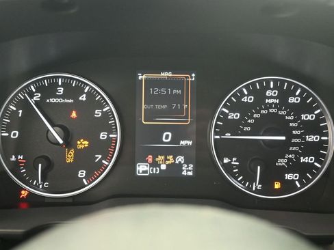 Used 2026 Subaru Crosstrek 2.0i Premium image 9