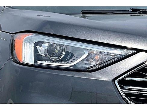 Used 2019 Ford Edge Titanium w/ Cold Weather Package AWD/4WD image 29