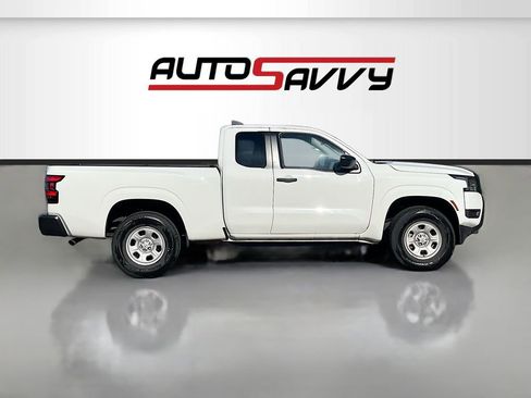 Used 2025 Nissan Frontier S w/ S Utility Package AWD/4WD image 8