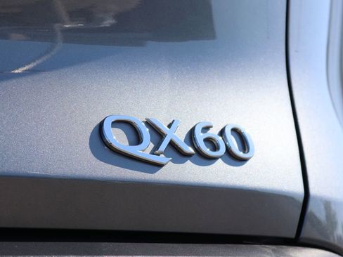 Certified 2025 INFINITI QX60 Luxe w/ Vision Package image 32