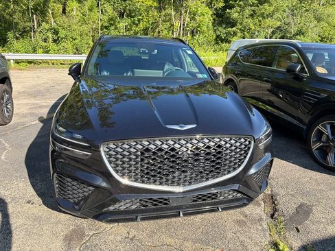 Used 2022 Genesis GV70 3.5T Sport w/ Sport Advanced Package AWD/4WD image 7