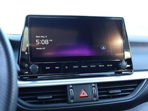 Used 2023 Kia Forte GT-Line w/ GT-Line Technology Package FWD image 11