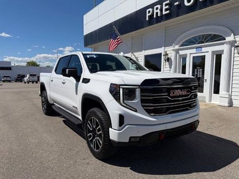 Certified 2025 GMC Sierra 1500 AT4 w/ AT4 Premium Package AWD/4WD image 3