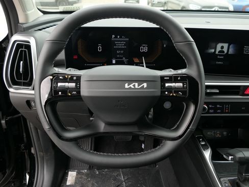 New 2026 Kia Sorento S FWD image 16