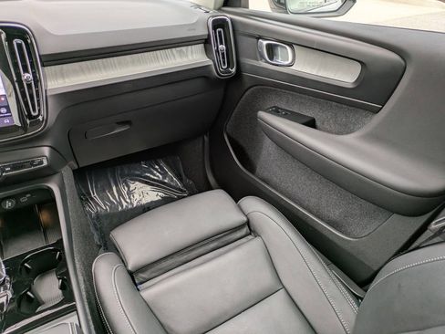 New 2026 Volvo XC40 B5 Plus w/ Protection Package Premier image 16