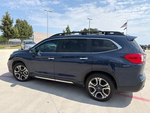 Used 2024 Subaru Ascent Touring AWD/4WD image 4