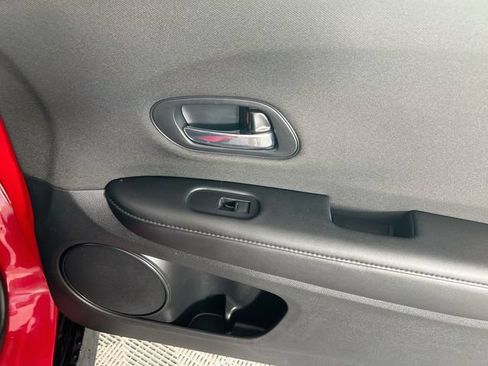 Used 2022 Honda HR-V Sport image 30