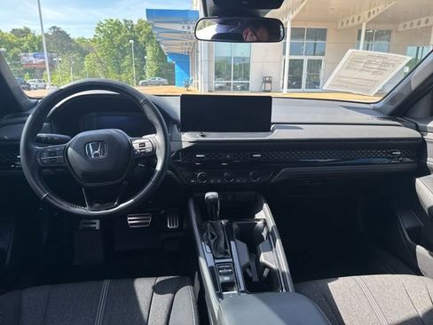 Used 2024 Honda Accord Sport image 14