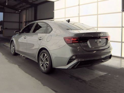 Used 2024 Kia Forte LXS FWD image 7