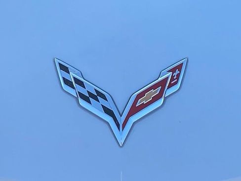 Used 2019 Chevrolet Corvette Stingray Coupe w/ 1LT RWD image 28