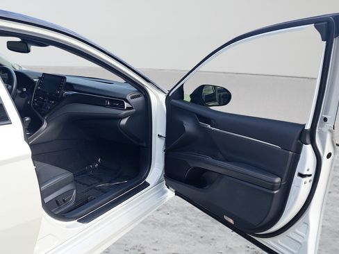 Used 2024 Toyota Camry XSE w/ Navigation Package FWD image 15