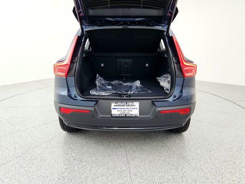 New 2026 Volvo XC40 B4 Plus w/ Climate Package image 15