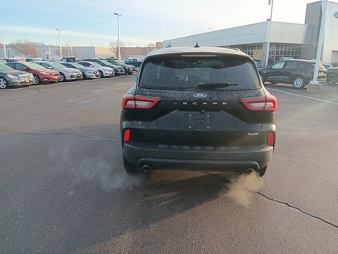 Used 2025 Ford Escape ST-Line image 9