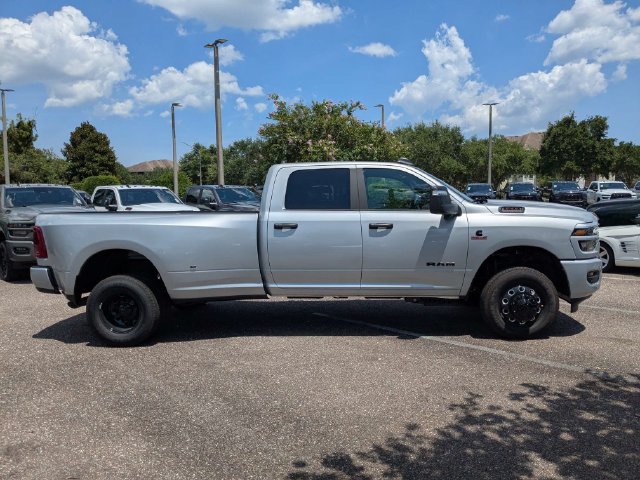 New 2026 RAM 3500 Big Horn AWD/4WD image 3