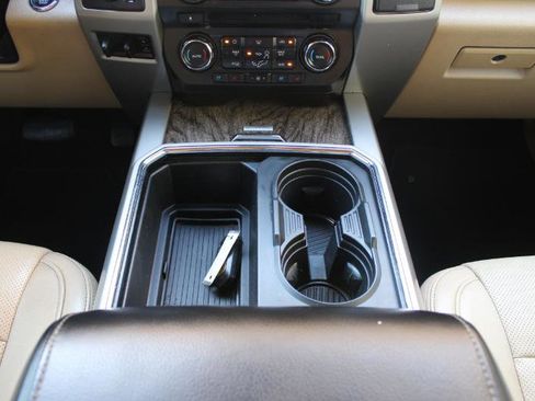 Used 2017 Ford F250 Lariat w/ Lariat Ultimate Package image 37