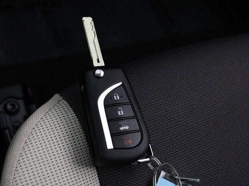 Used 2026 Toyota Corolla LE image 29