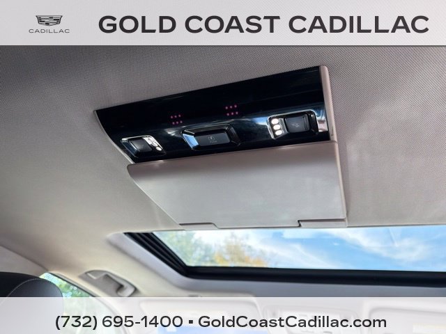 Used 2018 Cadillac Escalade Luxury AWD/4WD image 11