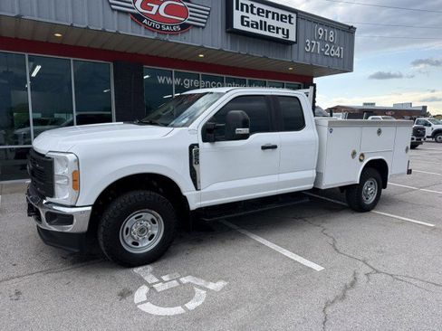 Used 2023 Ford F250 XL w/ XL Chrome Package AWD/4WD image 1