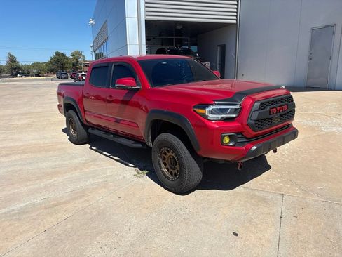 Used 2023 Toyota Tacoma TRD Off-Road w/ Advanced Technology Package AWD/4WD image 1